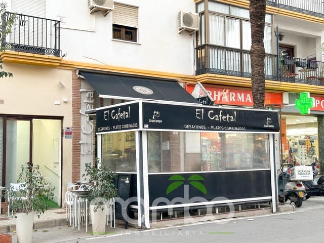 Kaupallinen myytävänä paikassa Torre del Mar, Vélez-Málaga - 139 900 € (Ref: 9484006)