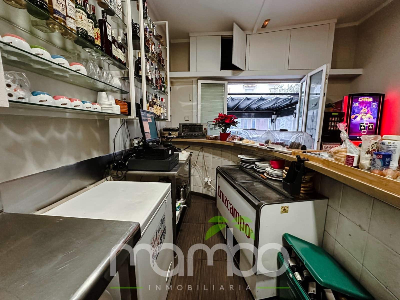 Kaupallinen myytävänä paikassa Torre del Mar - 139 900 € (Ref: 9484006)