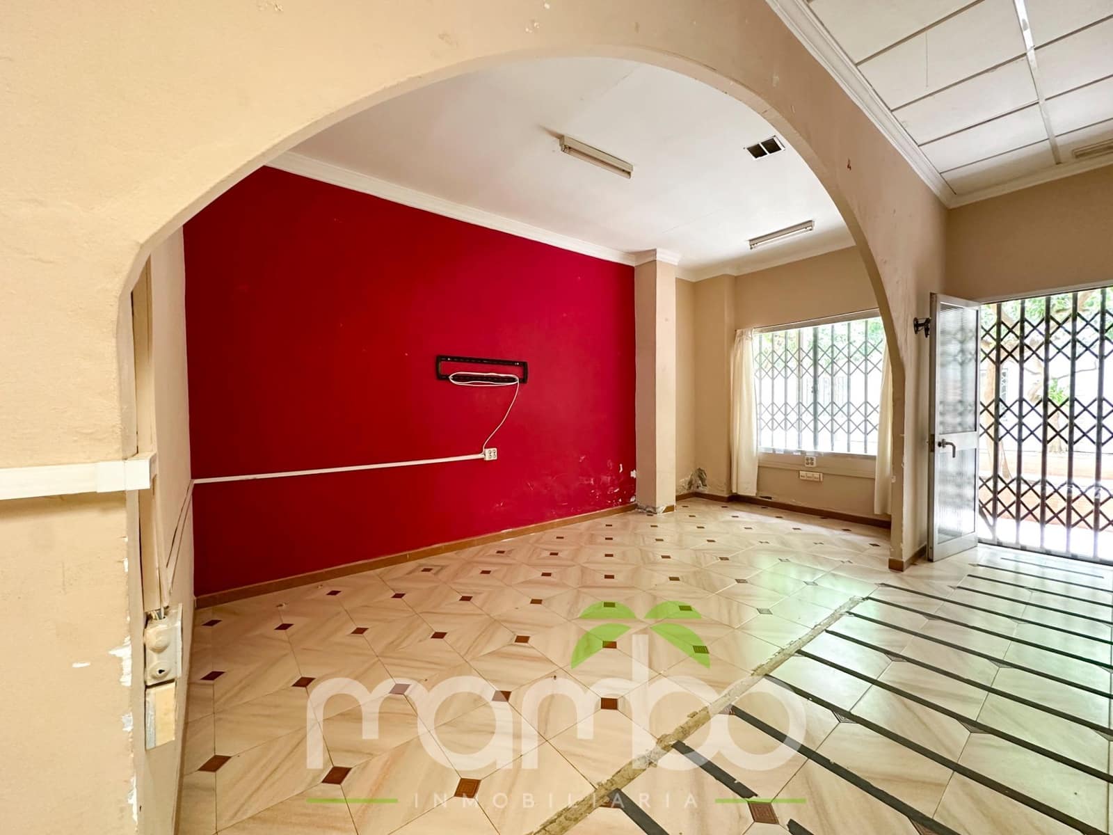 Kaupallinen myytävänä paikassa Velez-Malaga - 88 000 € (Ref: 9484008)