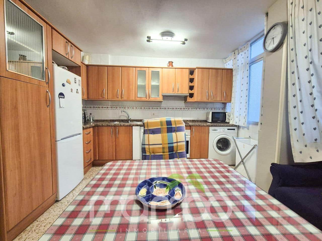 3 bedroom Flat for sale in Velez-Malaga with pool - € 220,000 (Ref: 9484009)