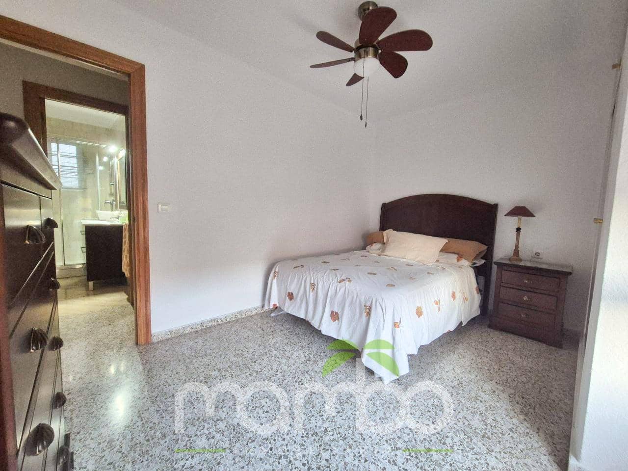 3 bedroom Flat for sale in Velez-Malaga with pool - € 220,000 (Ref: 9484009)