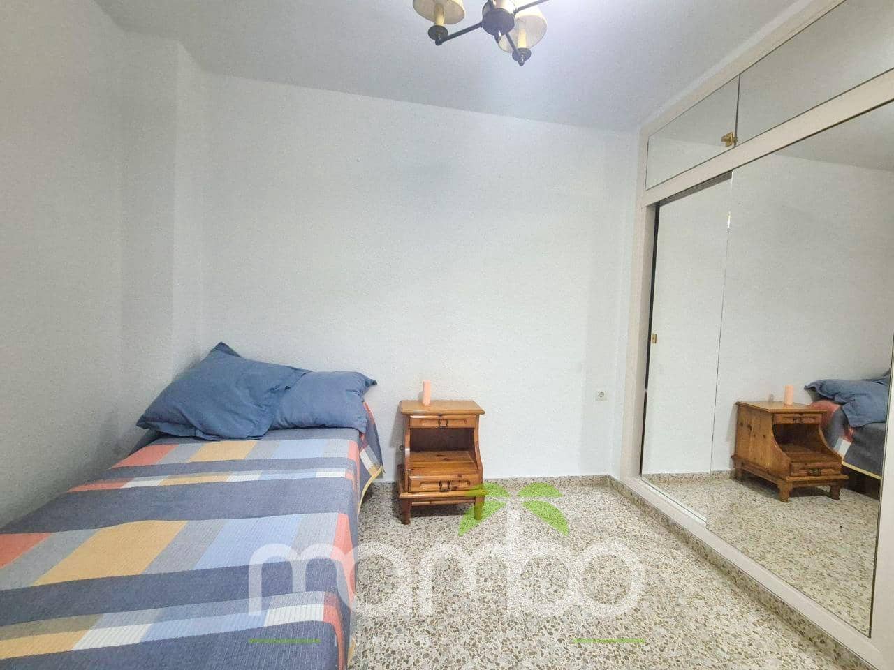 3 bedroom Flat for sale in Velez-Malaga with pool - € 220,000 (Ref: 9484009)