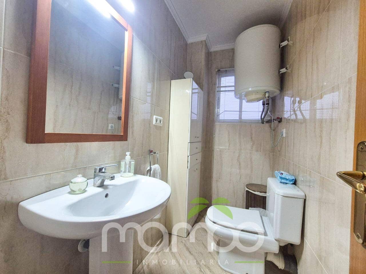 3 bedroom Flat for sale in Velez-Malaga with pool - € 220,000 (Ref: 9484009)