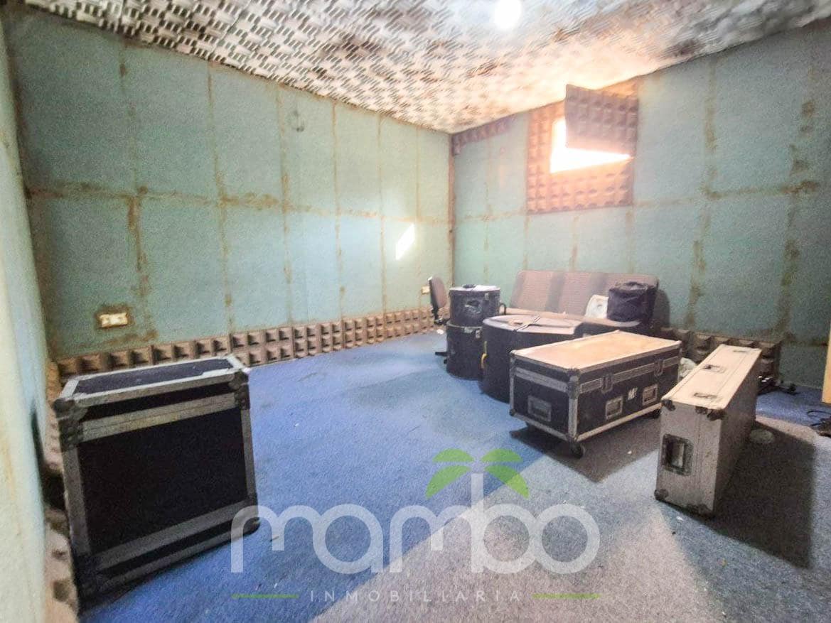 3 makuuhuone Kaupallinen myytävänä paikassa Velez-Malaga - 95 900 € (Ref: 9484010)