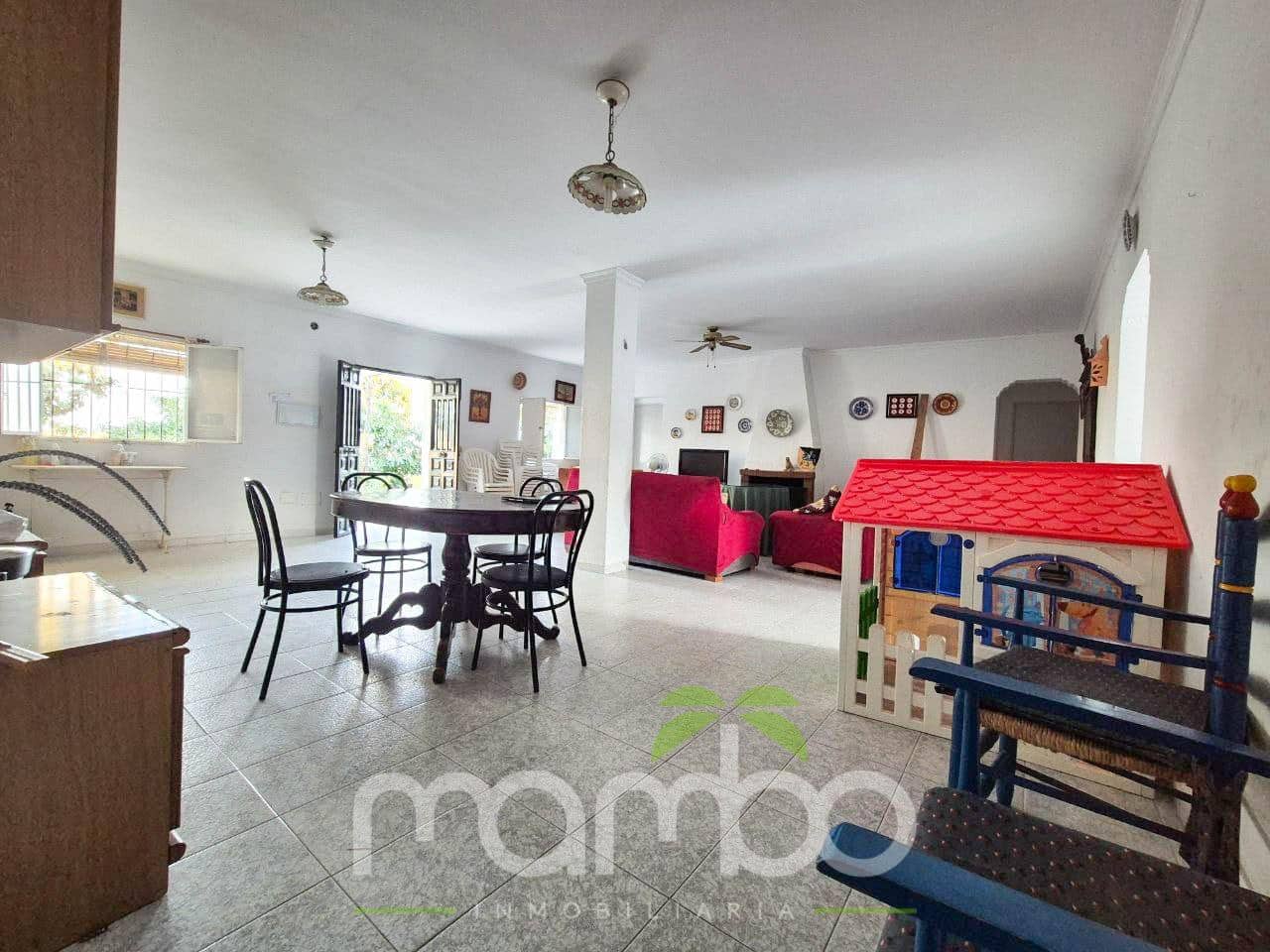 10 bedroom Finca/Country House for sale in Torre del Mar with pool - € 424,900 (Ref: 9484013)