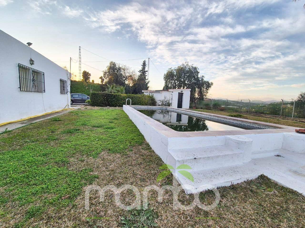 10 bedroom Finca/Country House for sale in Torre del Mar with pool - € 424,900 (Ref: 9484013)