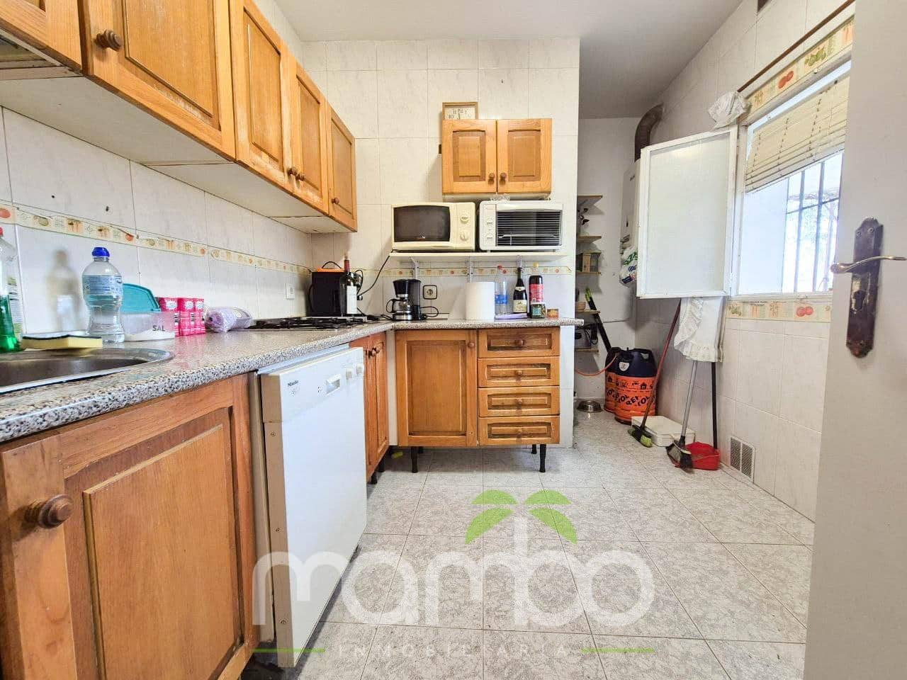 10 bedroom Finca/Country House for sale in Torre del Mar with pool - € 424,900 (Ref: 9484013)