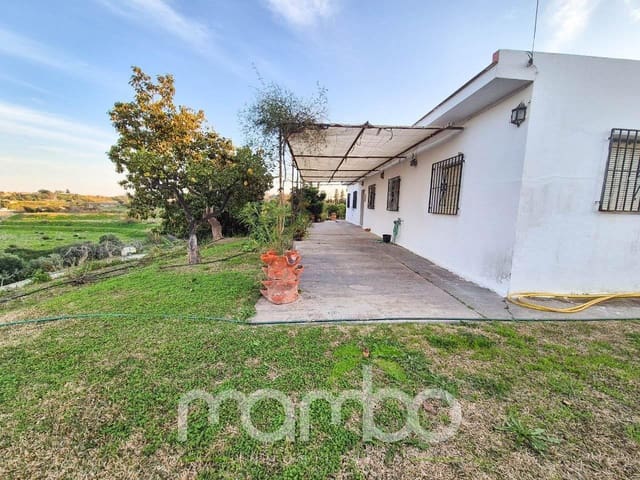 10 bedroom Finca/Country House for sale in Torre del Mar, Vélez-Málaga with pool - € 424,900 (Ref: 9484013)