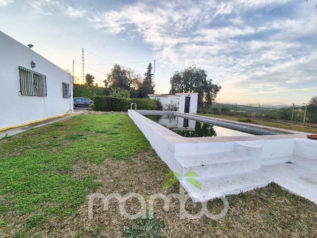 10 bedroom Finca/Country House for sale in Torre del Mar, Vélez-Málaga with pool - € 424,900 (Ref: 9484013)
