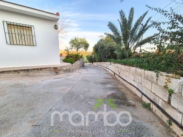 10 bedroom Finca/Country House for sale in Torre del Mar, Vélez-Málaga with pool - € 424,900 (Ref: 9484013)