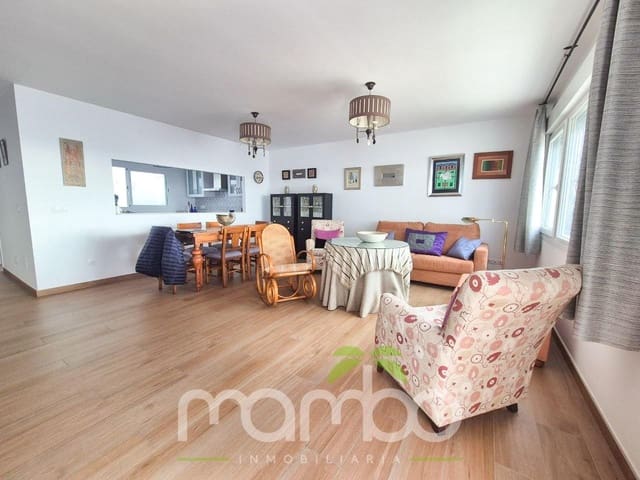 Chalet de 2 habitaciones en Lagos, Vélez-Málaga en venta - 450.000 € (Ref: 9484015)