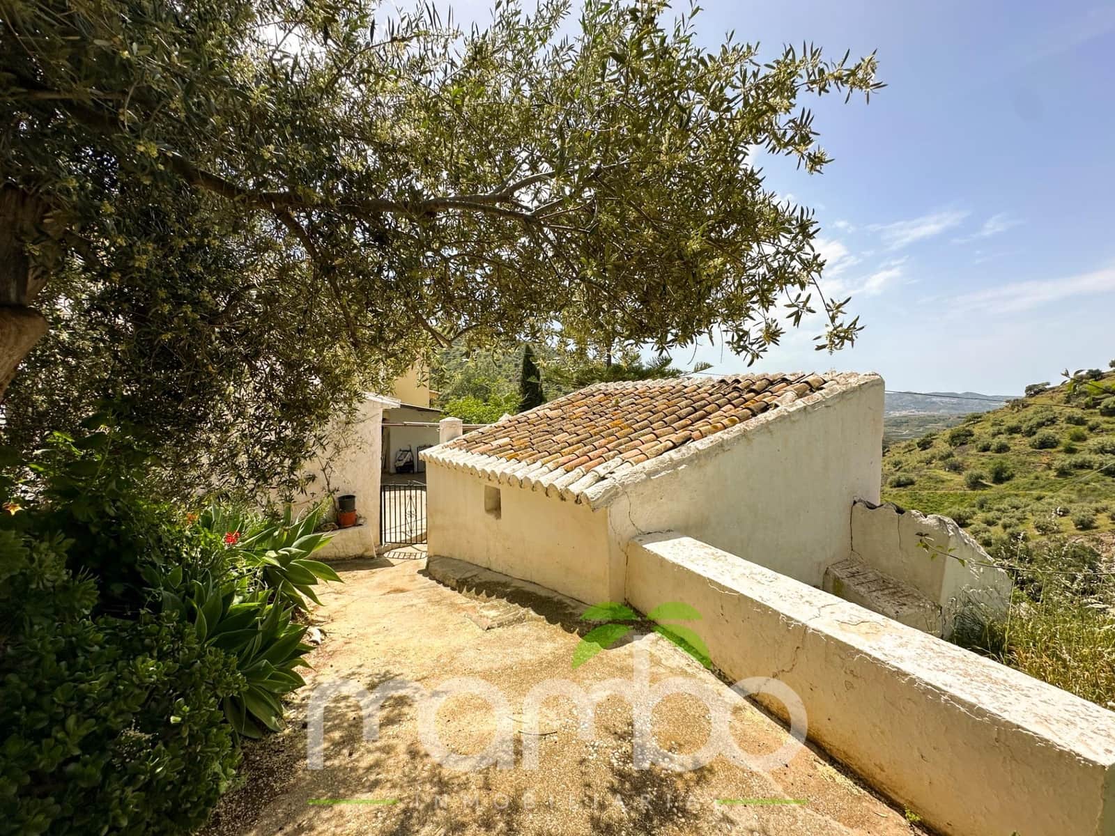 Finca/Casa Rural de 3 habitaciones en Canillas de Aceituno en venta - 199.900 € (Ref: 9484016)