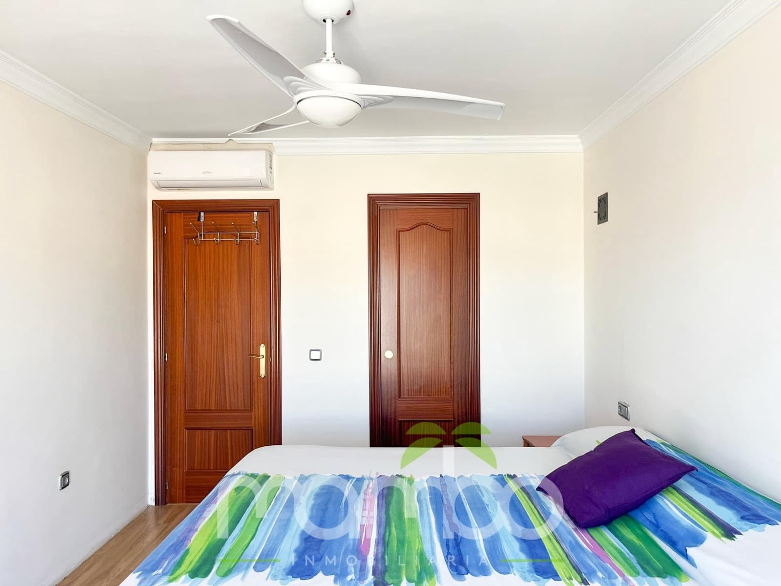 4 soveværelse Rækkehus til salg i Torre del Mar med swimmingpool garage - € 650.000 (Ref: 9484018)