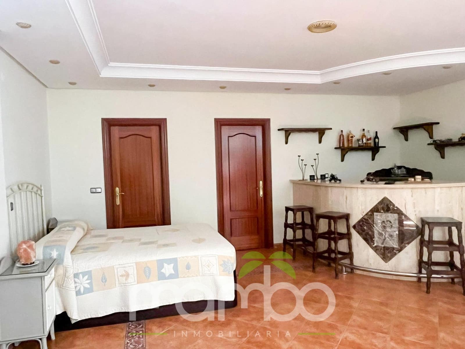 4 soveværelse Rækkehus til salg i Torre del Mar med swimmingpool garage - € 650.000 (Ref: 9484018)