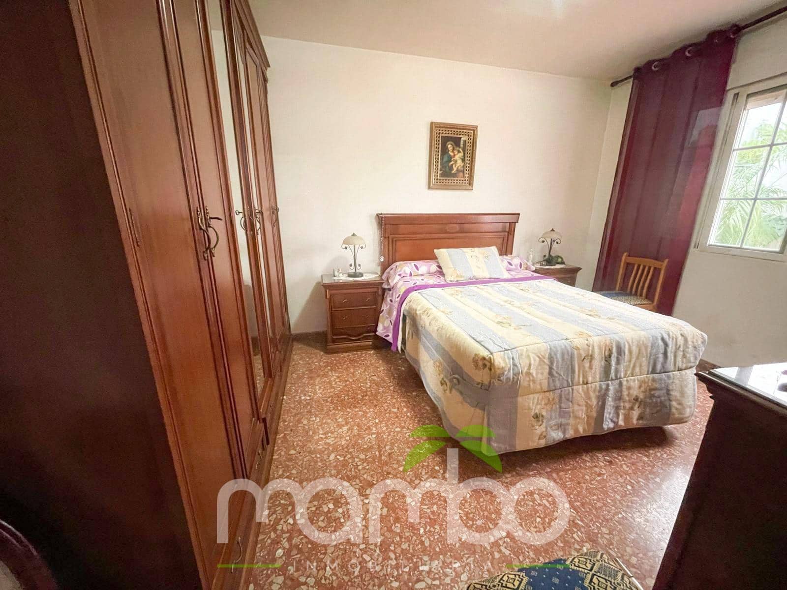 4 bedroom Flat for sale in Velez-Malaga - € 225,000 (Ref: 9484022)