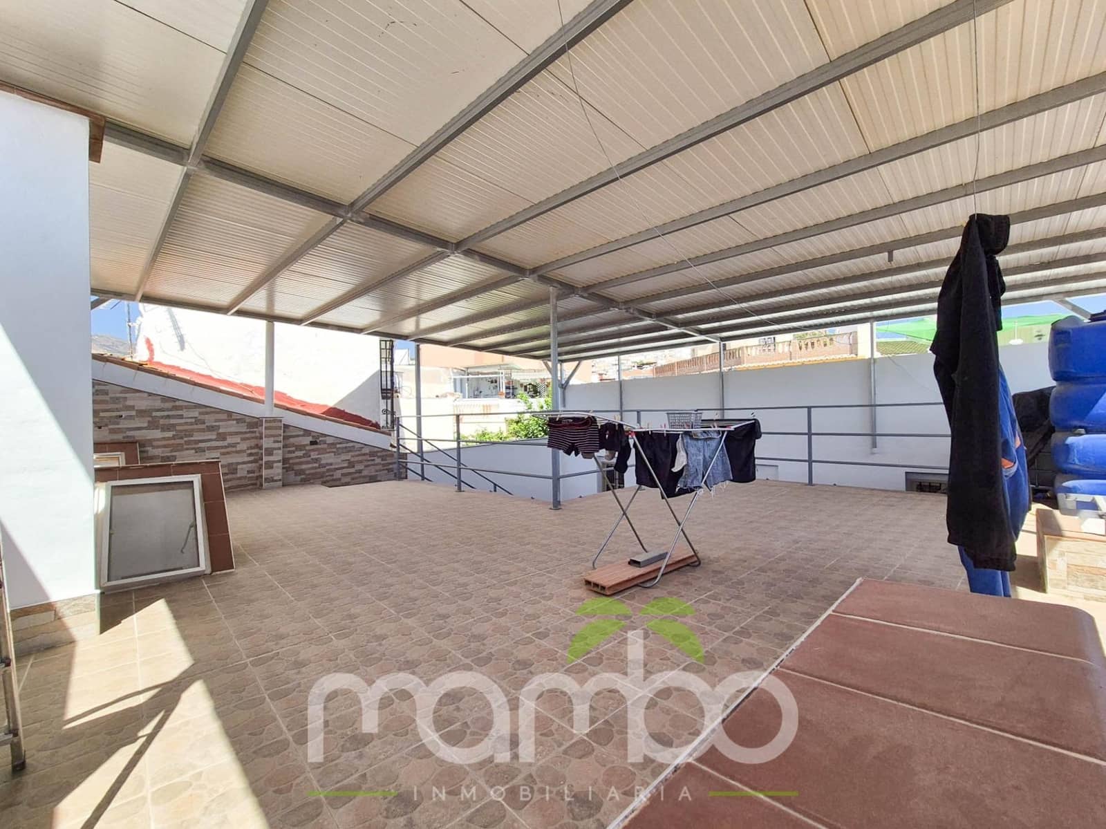 2 bedroom Townhouse for sale in Velez-Malaga with garage - € 270,000 (Ref: 9484023)