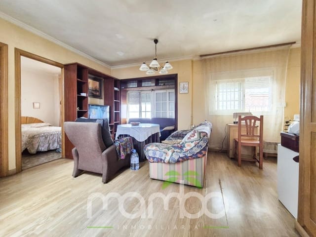 Chalet de 5 habitaciones en Torre del Mar, Vélez-Málaga en venta con garaje - 430.000 € (Ref: 9484025)