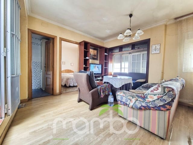 Chalet de 5 habitaciones en Torre del Mar, Vélez-Málaga en venta con garaje - 430.000 € (Ref: 9484025)