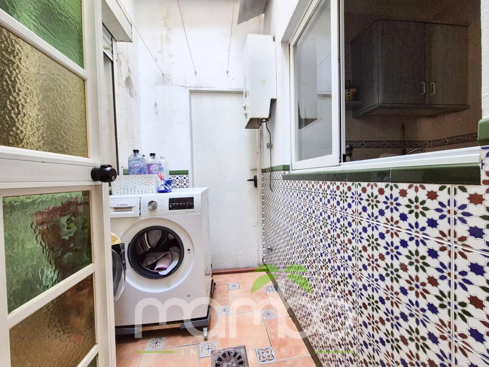 5 bedroom Villa for sale in Torre del Mar with garage - € 430,000 (Ref: 9484025)