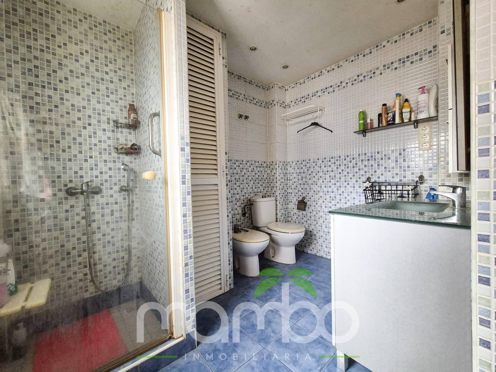 5 bedroom Villa for sale in Torre del Mar with garage - € 430,000 (Ref: 9484025)