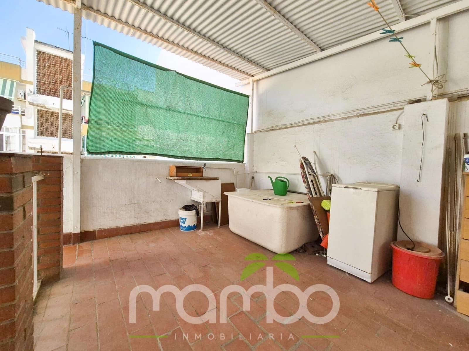 5 bedroom Villa for sale in Torre del Mar with garage - € 430,000 (Ref: 9484025)