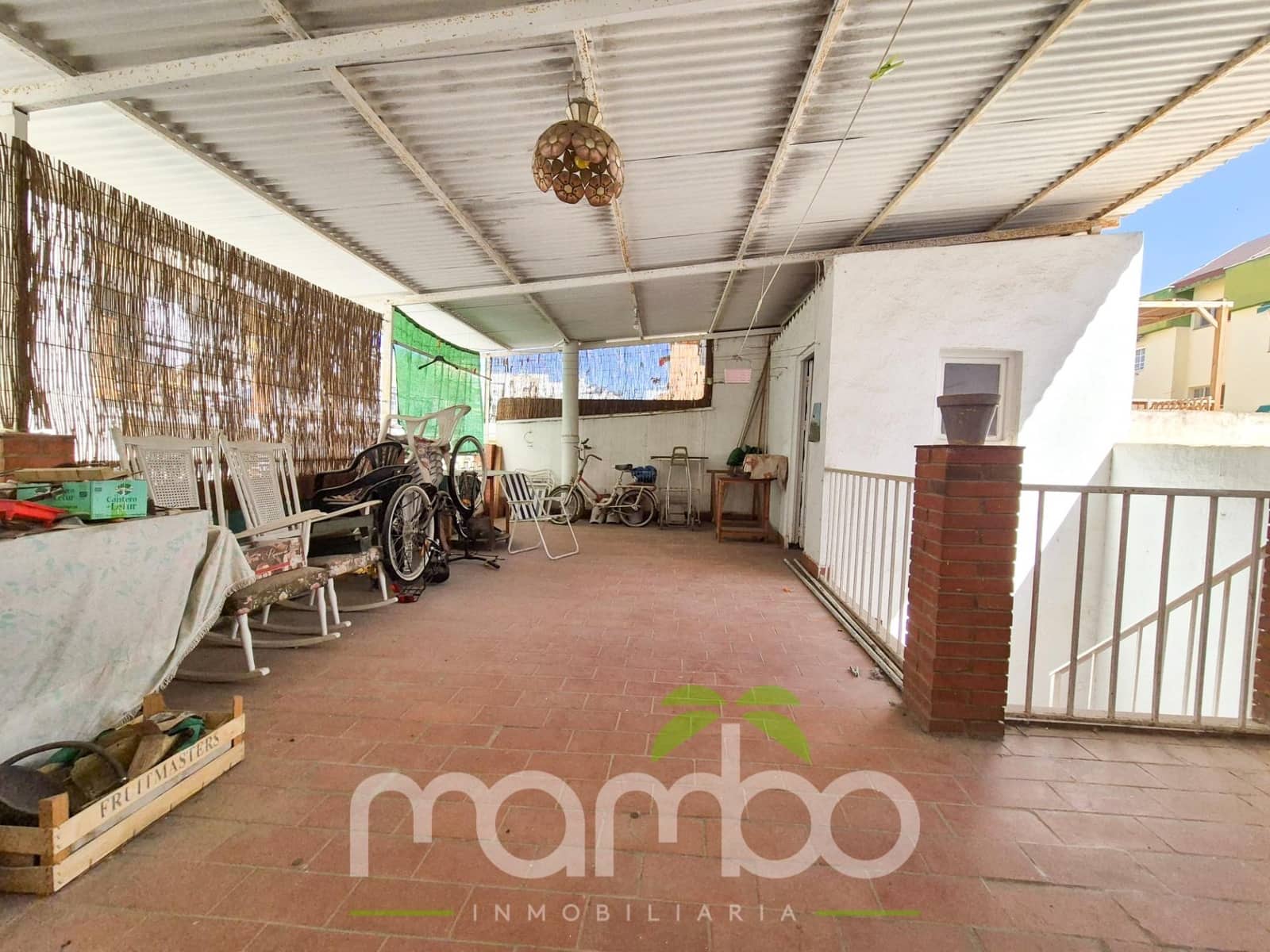 5 bedroom Villa for sale in Torre del Mar with garage - € 430,000 (Ref: 9484025)