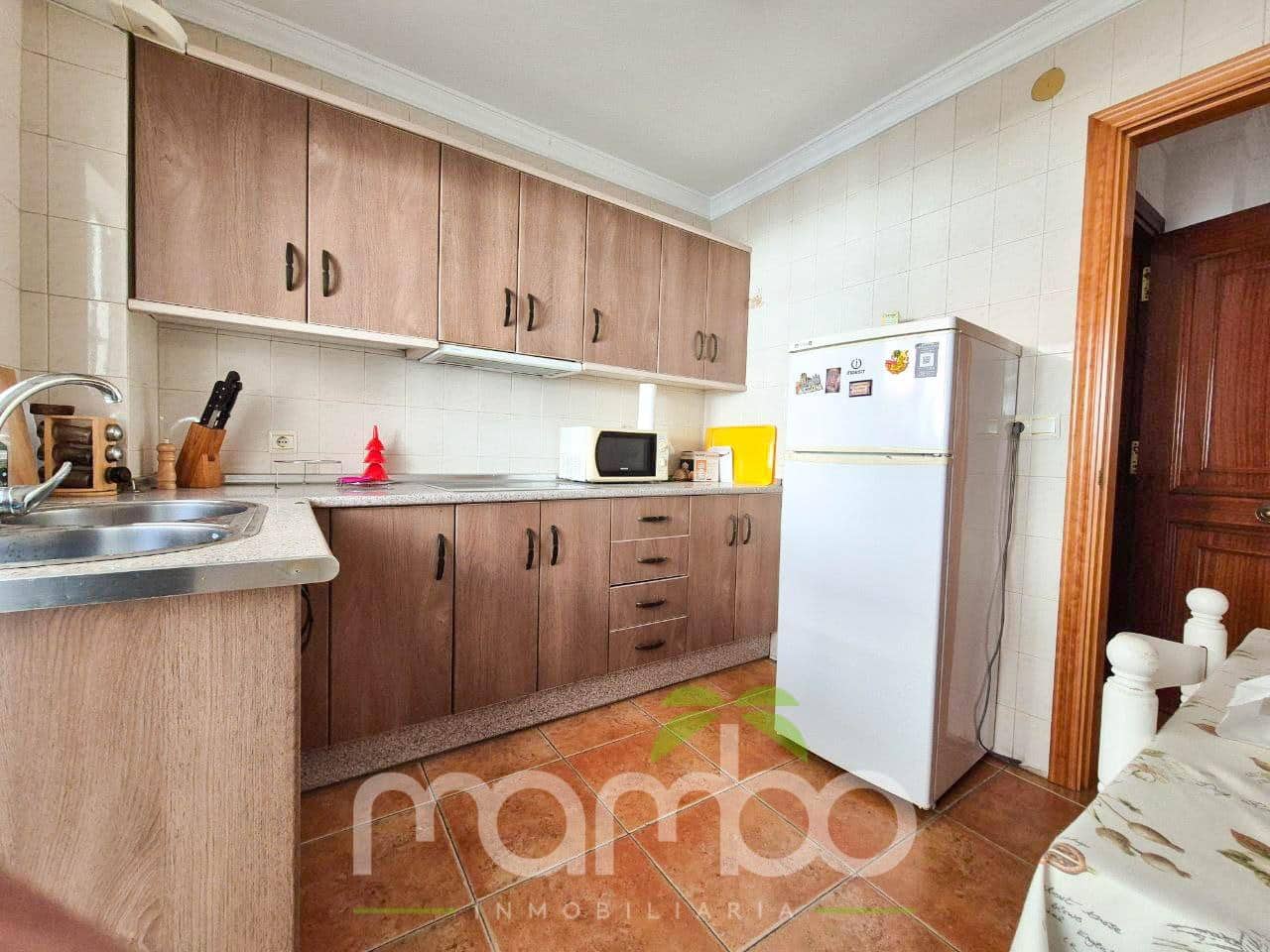 Pareado de 3 habitaciones en Vélez-Málaga en venta con garaje - 330.000 € (Ref: 9484027)