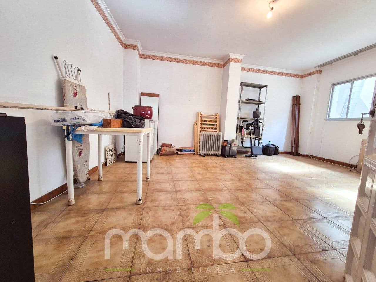 Pareado de 3 habitaciones en Vélez-Málaga en venta con garaje - 330.000 € (Ref: 9484027)