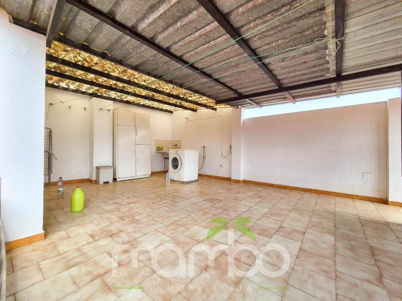 Pareado de 3 habitaciones en Vélez-Málaga en venta con garaje - 330.000 € (Ref: 9484027)