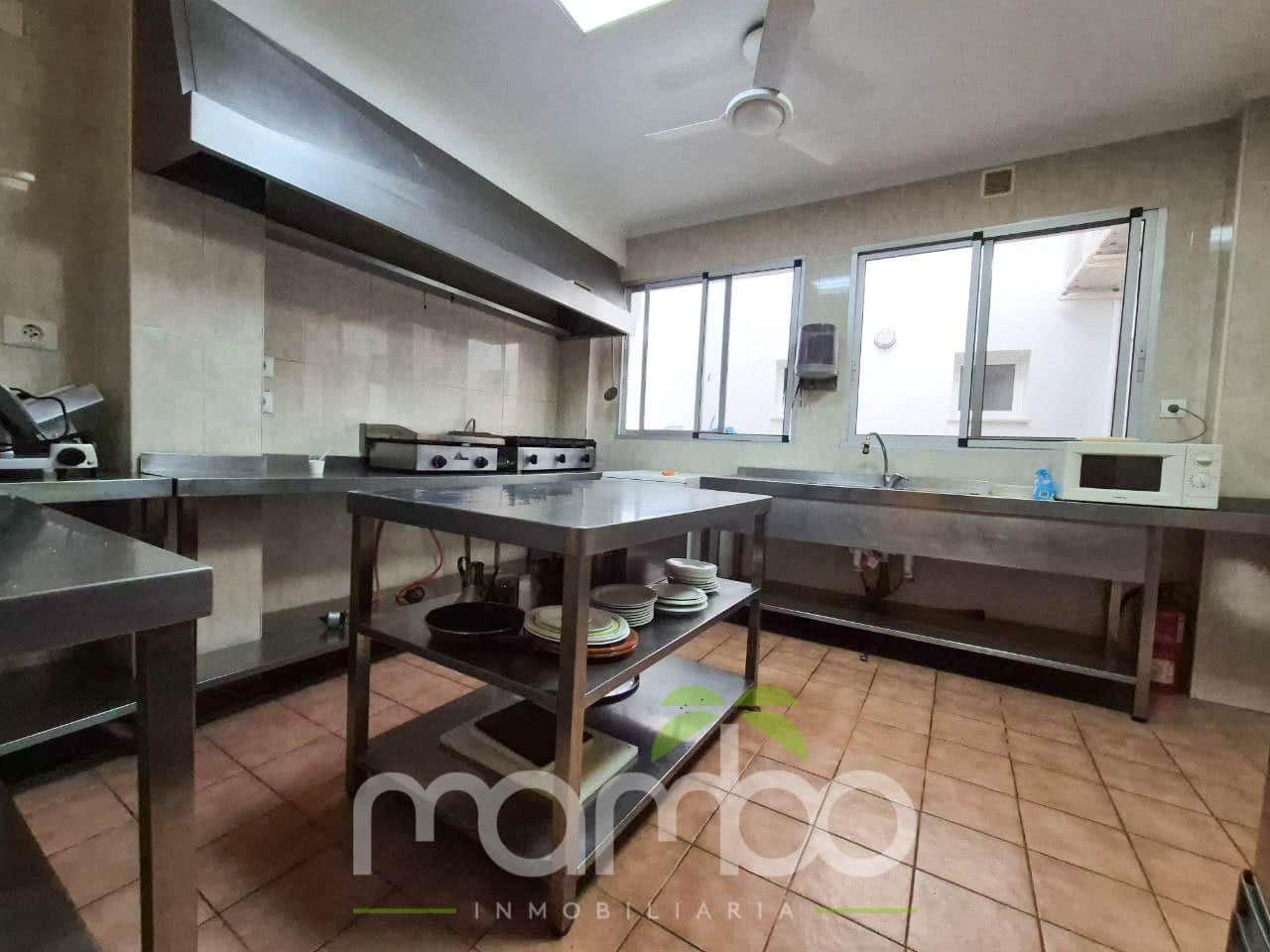 Pareado de 3 habitaciones en Vélez-Málaga en venta con garaje - 330.000 € (Ref: 9484027)