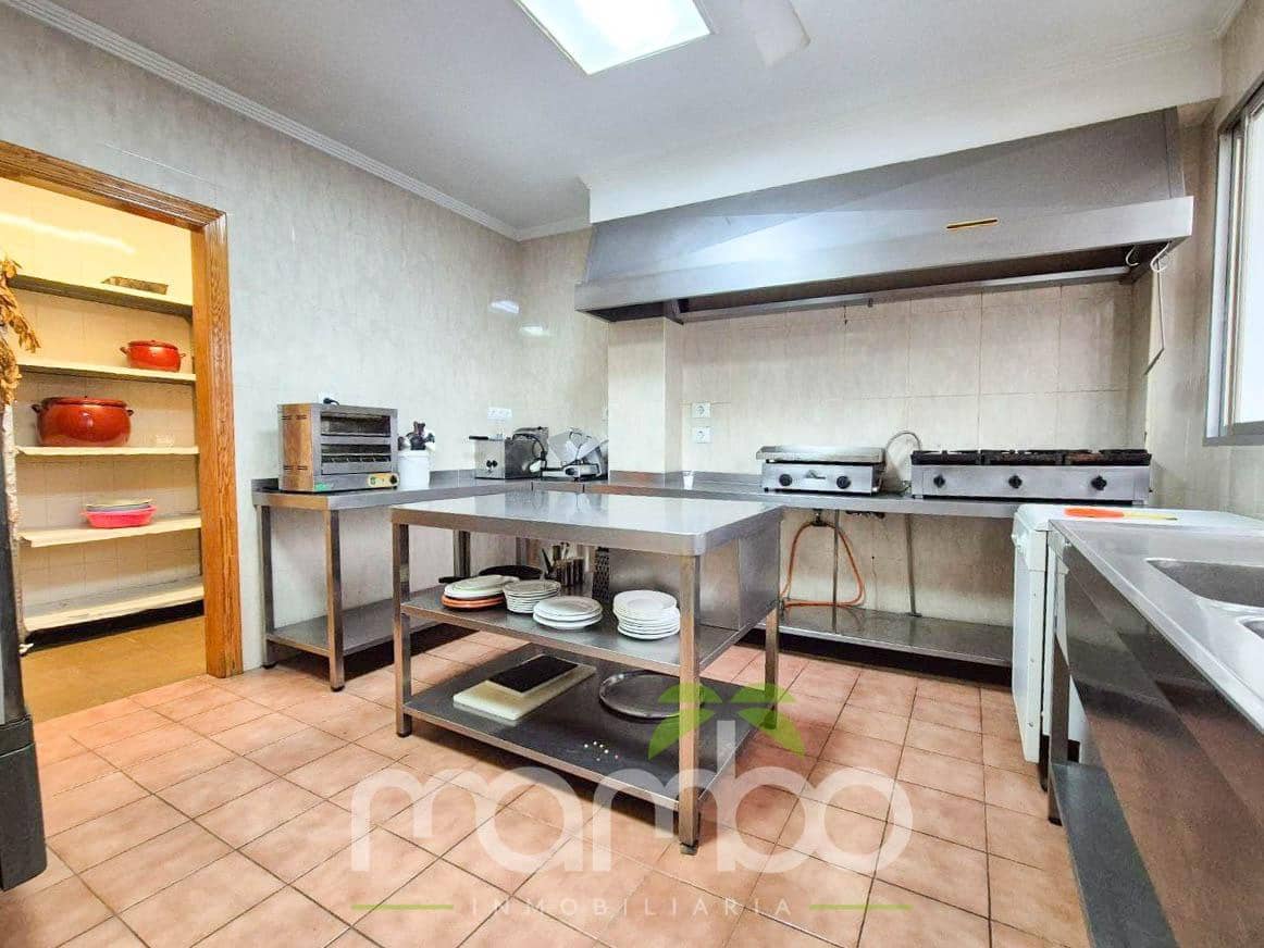 Pareado de 3 habitaciones en Vélez-Málaga en venta con garaje - 330.000 € (Ref: 9484027)