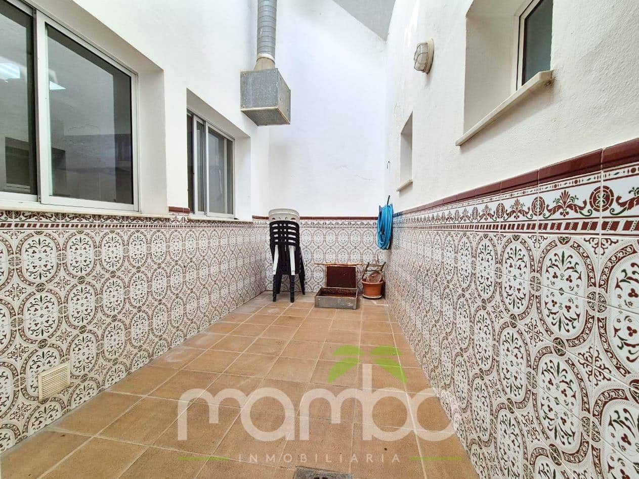 Pareado de 3 habitaciones en Vélez-Málaga en venta con garaje - 330.000 € (Ref: 9484027)