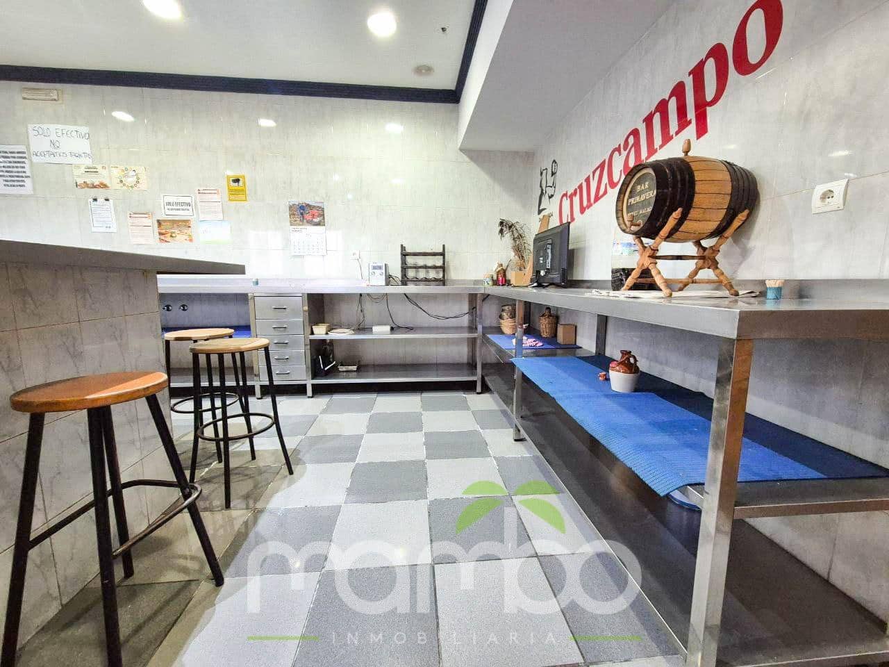 Pareado de 3 habitaciones en Vélez-Málaga en venta con garaje - 330.000 € (Ref: 9484027)