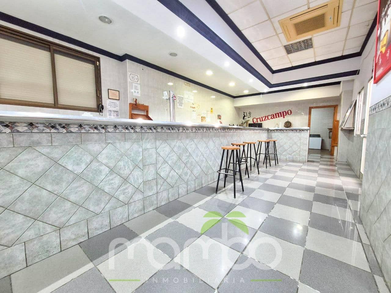 Pareado de 3 habitaciones en Vélez-Málaga en venta con garaje - 330.000 € (Ref: 9484027)