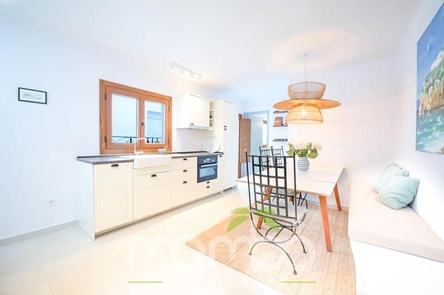 2 soveværelse Rækkehus til salg i Caleta de Vélez, Vélez-Málaga - € 349.995 (Ref: 9484030)