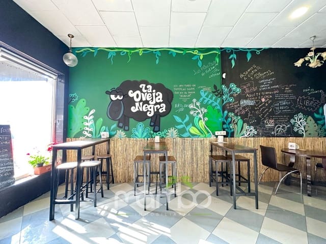 Kommersiell til salgs i Caleta de Vélez, Vélez-Málaga - € 300 000 (Ref: 9484031)