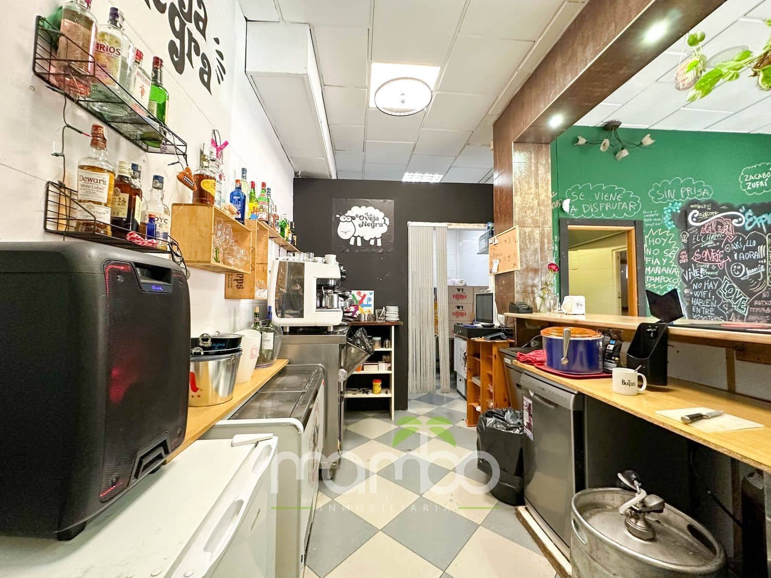 Kommersiell til salgs i Caleta de Velez - € 300 000 (Ref: 9484031)