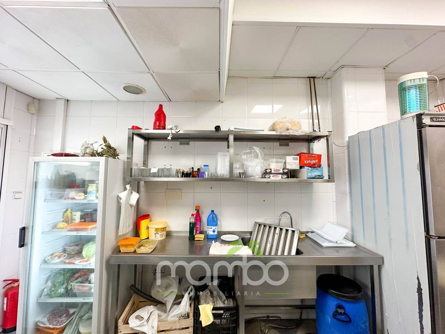 Kommersiell til salgs i Caleta de Velez - € 300 000 (Ref: 9484031)