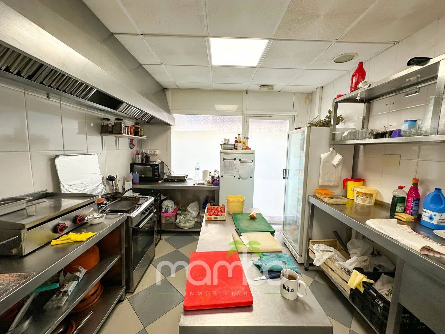 Kommersiell til salgs i Caleta de Velez - € 300 000 (Ref: 9484031)