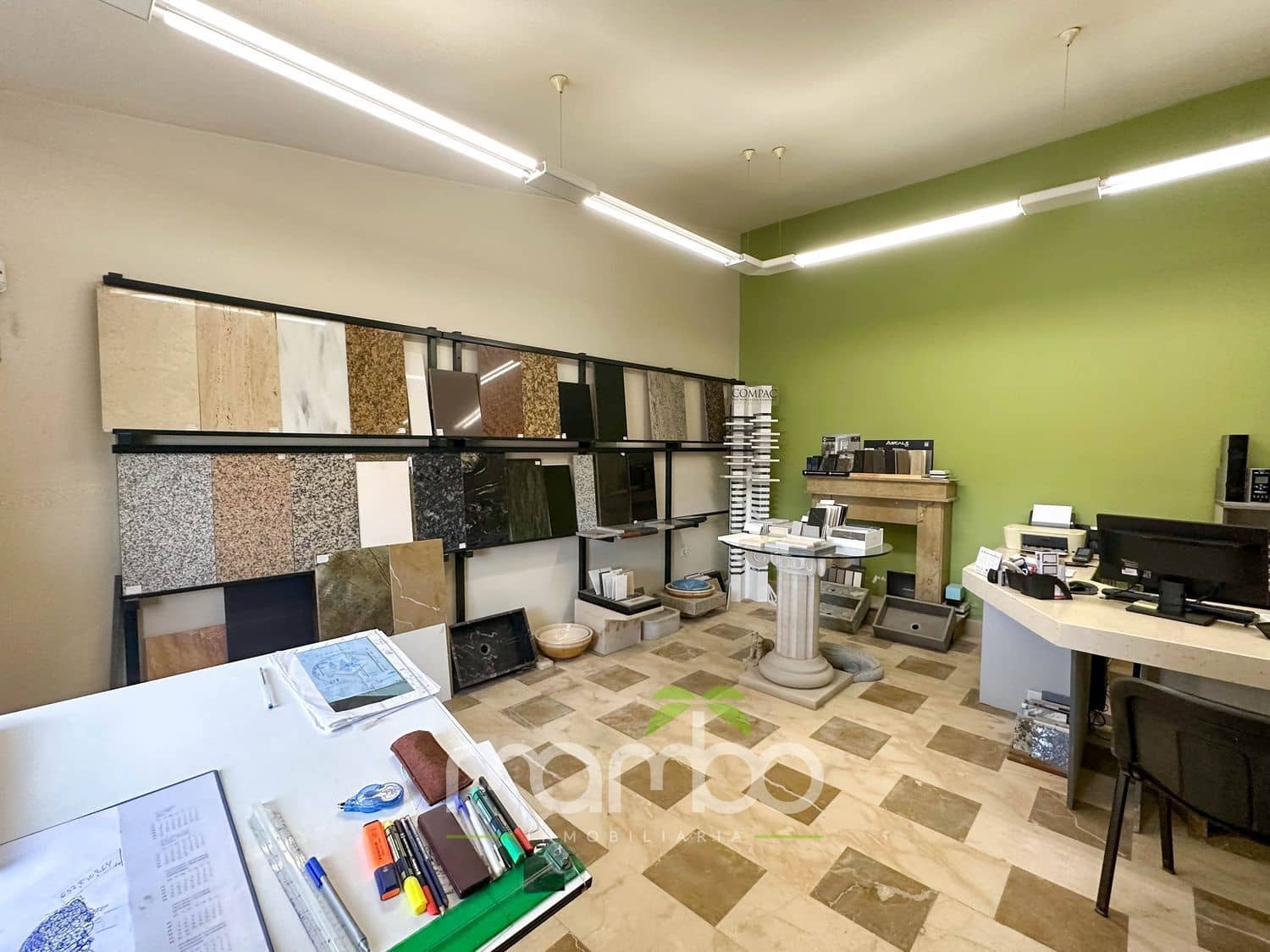 Komercyjne na sprzedaż w Velez-Malaga - 549 000 € (Ref: 9484032)