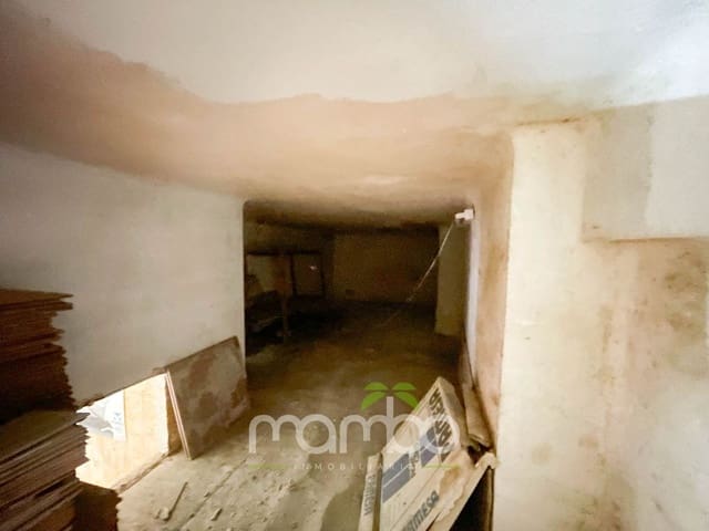 Kaupallinen myytävänä paikassa Torre del Mar, Vélez-Málaga - 129 000 € (Ref: 9484033)