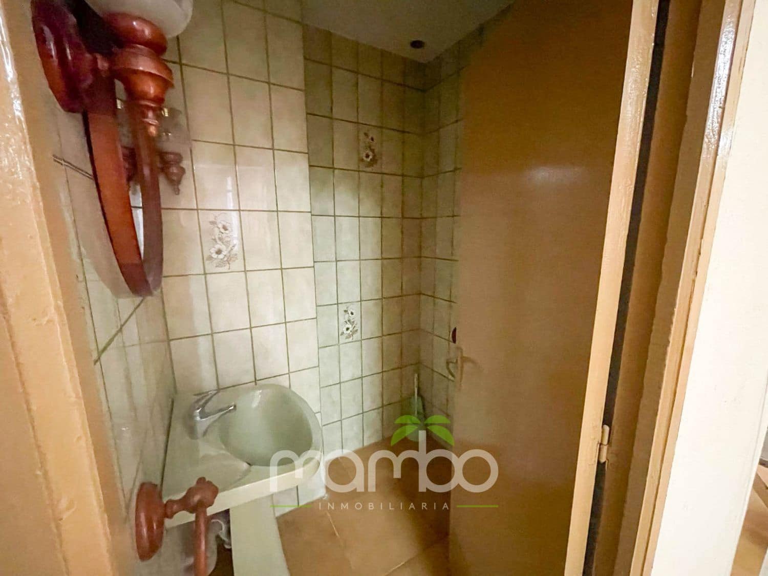 Commercial for sale in Torre del Mar - € 129,000 (Ref: 9484033)