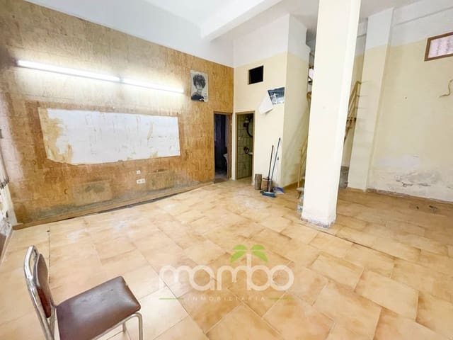 Kaupallinen myytävänä paikassa Torre del Mar, Vélez-Málaga - 129 000 € (Ref: 9484033)