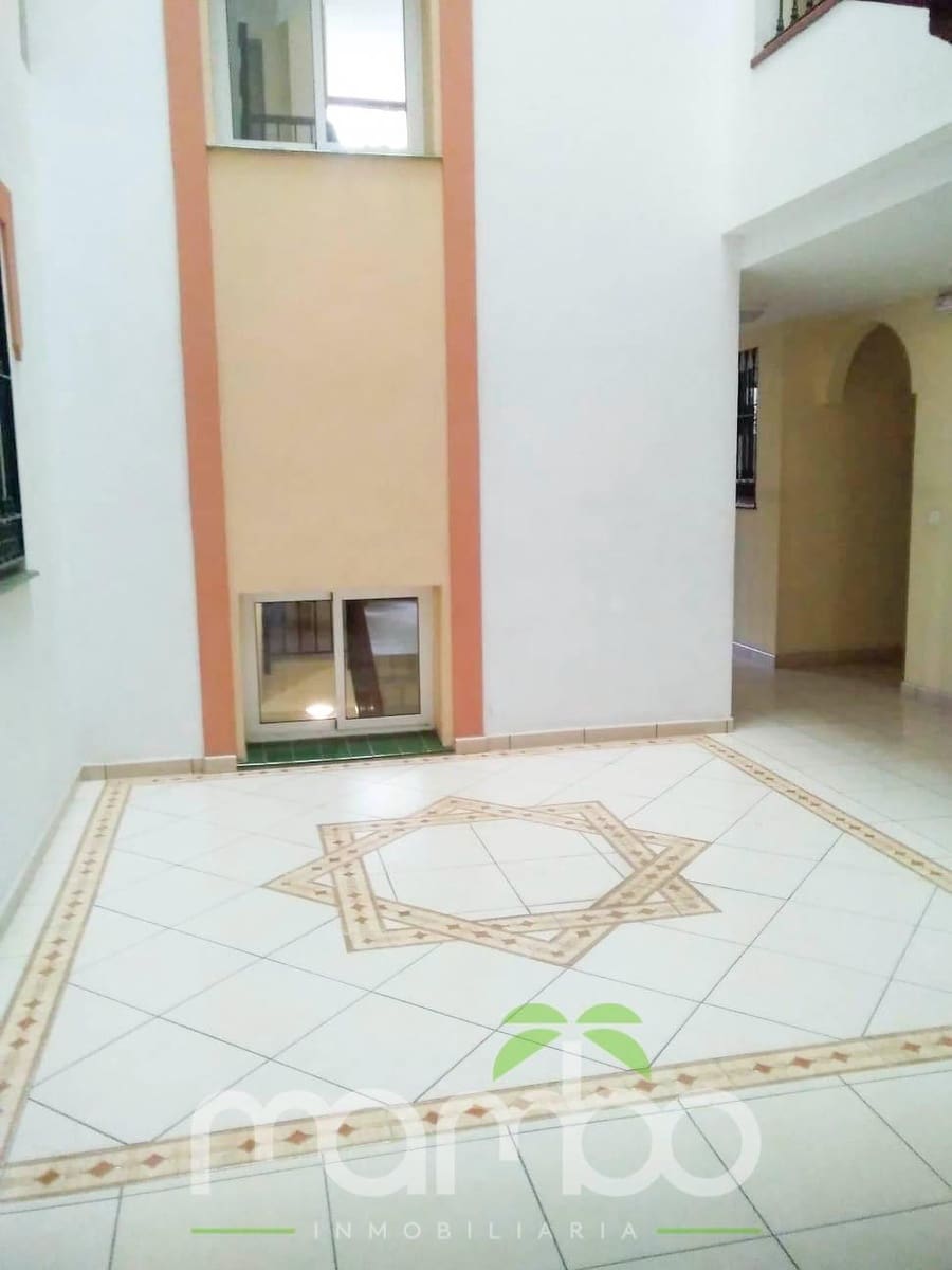 3 bedroom Flat for sale in Torrox - € 215,000 (Ref: 9484034)