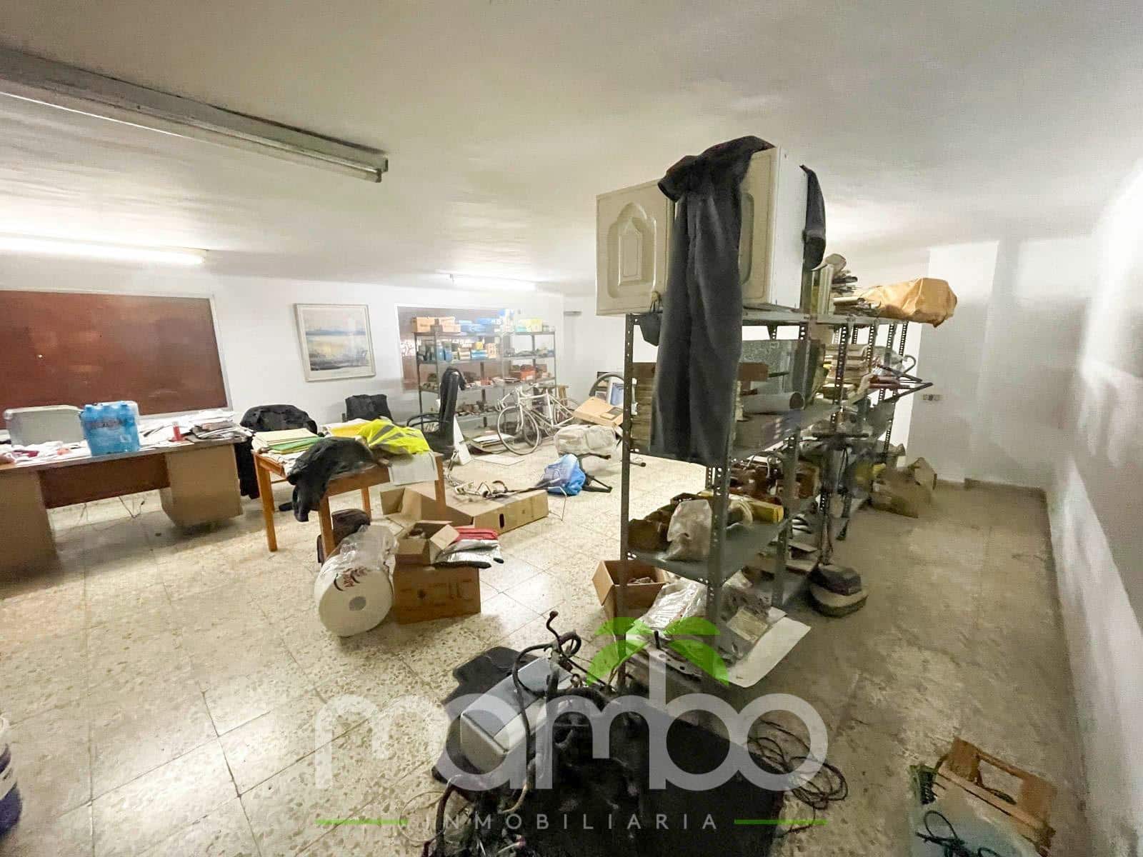 Kaupallinen myytävänä paikassa Velez-Malaga - 150 000 € (Ref: 9484035)