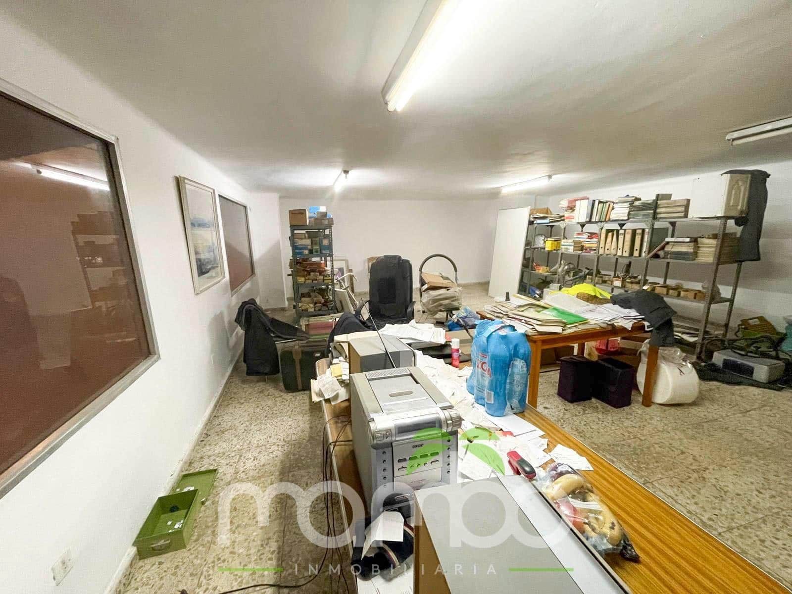 Kaupallinen myytävänä paikassa Velez-Malaga - 150 000 € (Ref: 9484035)