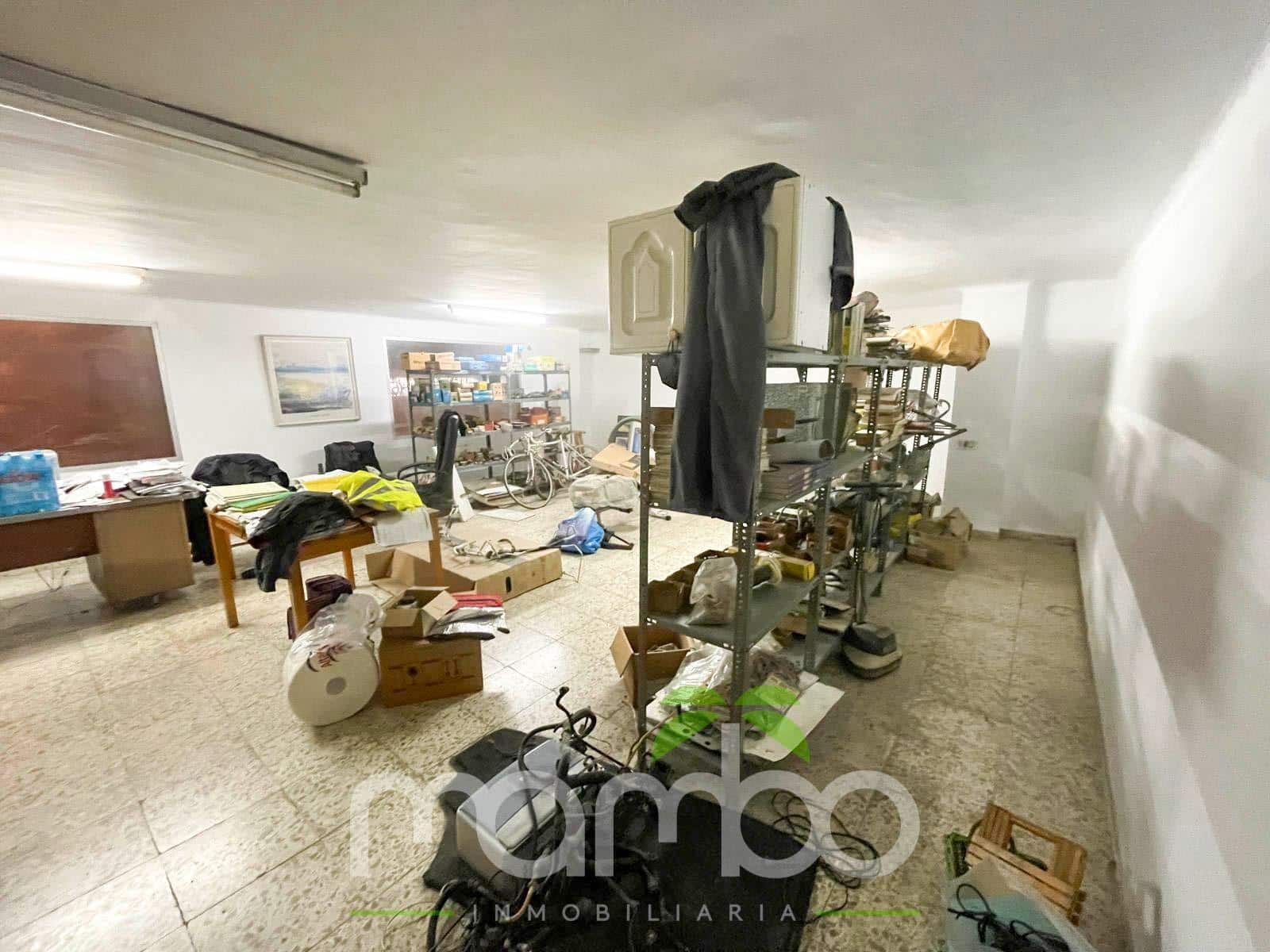 Kaupallinen myytävänä paikassa Velez-Malaga - 150 000 € (Ref: 9484035)