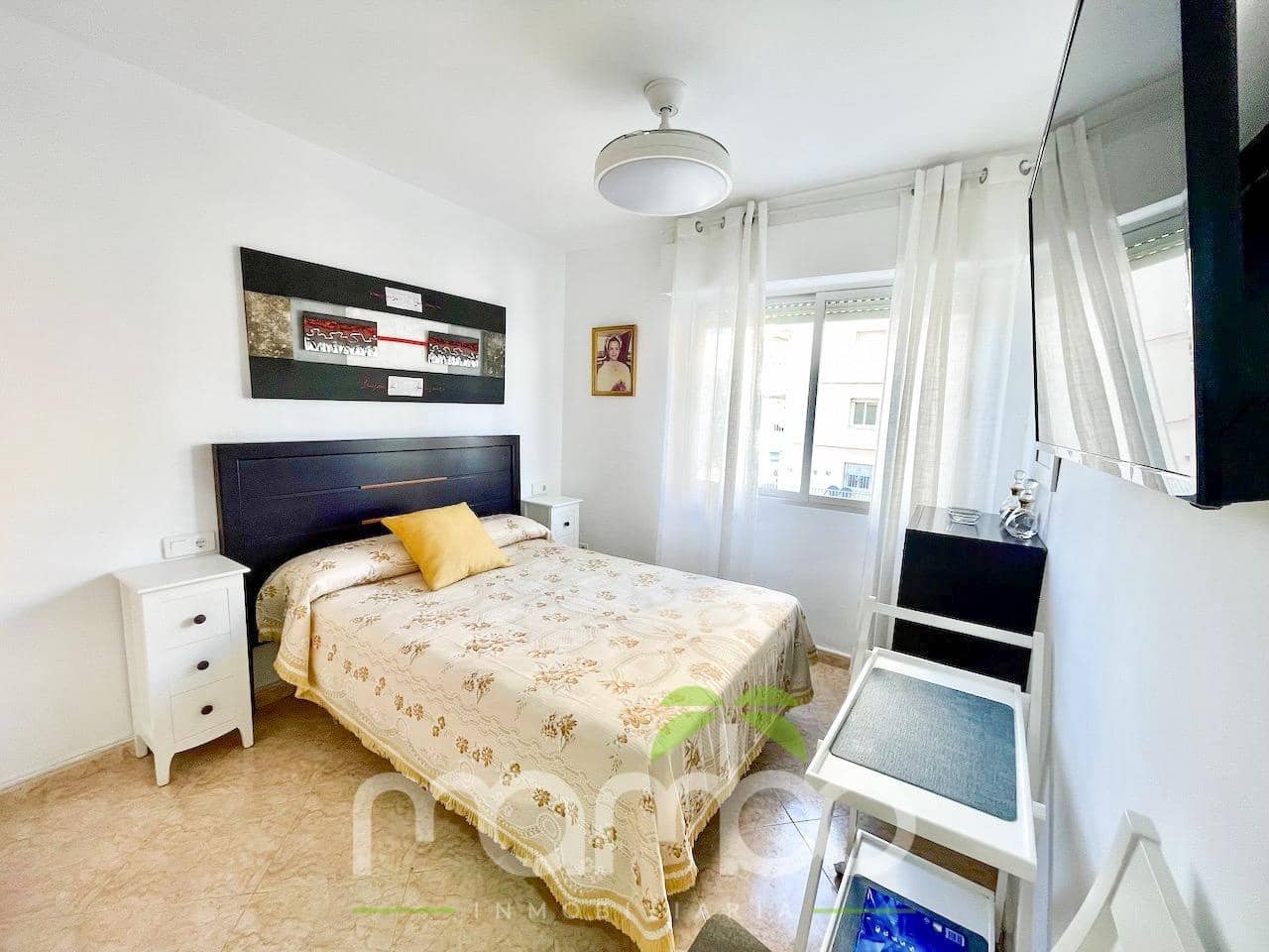 Piso de 2 habitaciones en Torre del Mar en venta con piscina - 250.000 € (Ref: 9497504)