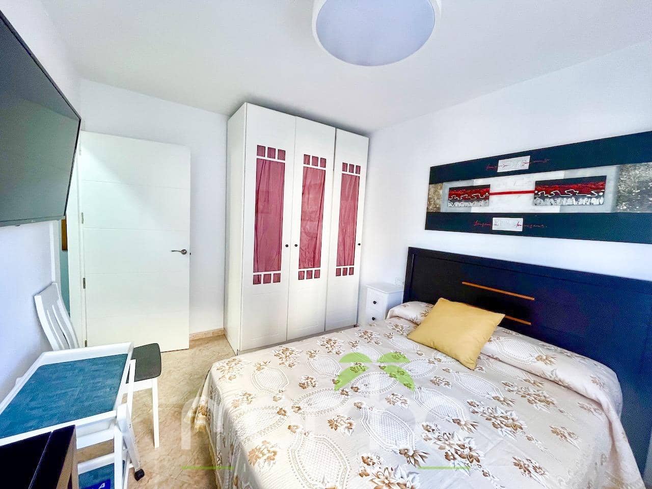 Piso de 2 habitaciones en Torre del Mar en venta con piscina - 250.000 € (Ref: 9497504)