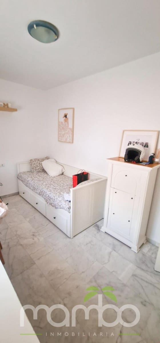 4 camera da letto Villetta Bifamiliare in vendita in Torre del Mar con piscina garage - 485.000 € (Rif: 9513493)